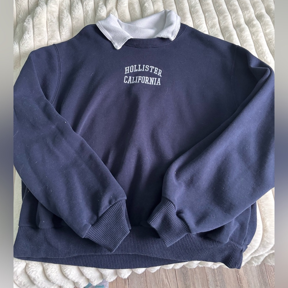 Hollister sweatshirt